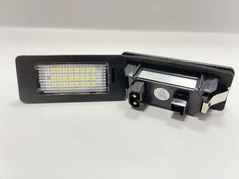 LED плафон за BMW E39 0001 6000K 12V 2 броя 
