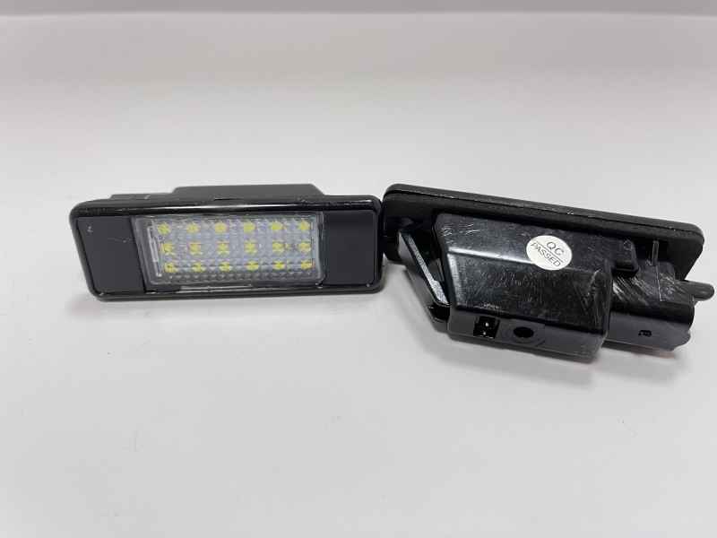 LED плафон за PEUGEOT 0031 6000K 12V 2 броя 