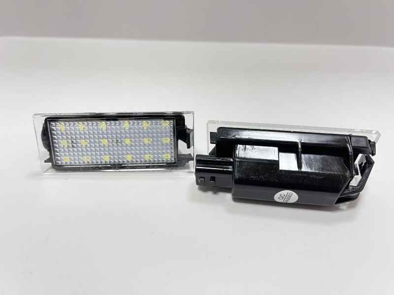 LED плафон за RENAULT 0085 6000K 12V 2 броя 