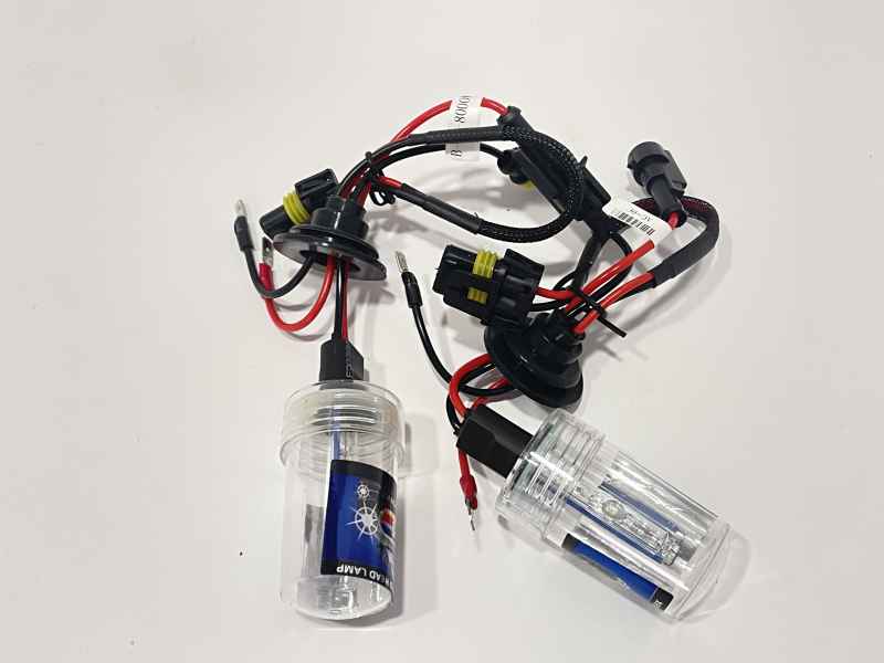 Н1 Ксенон крушки за фар H1 35W 12V 8000K 2...